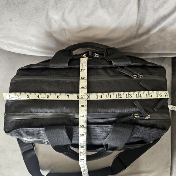The Pakt Bag - 35L One v1 Travel Duffel Bag - Black Water-Resistant - Picture 12 of 15